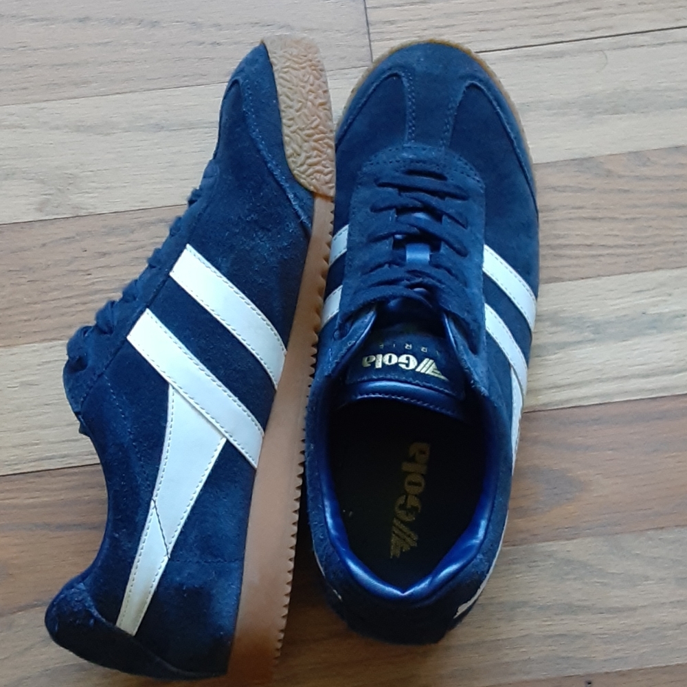 Gola suede lace up sneaker